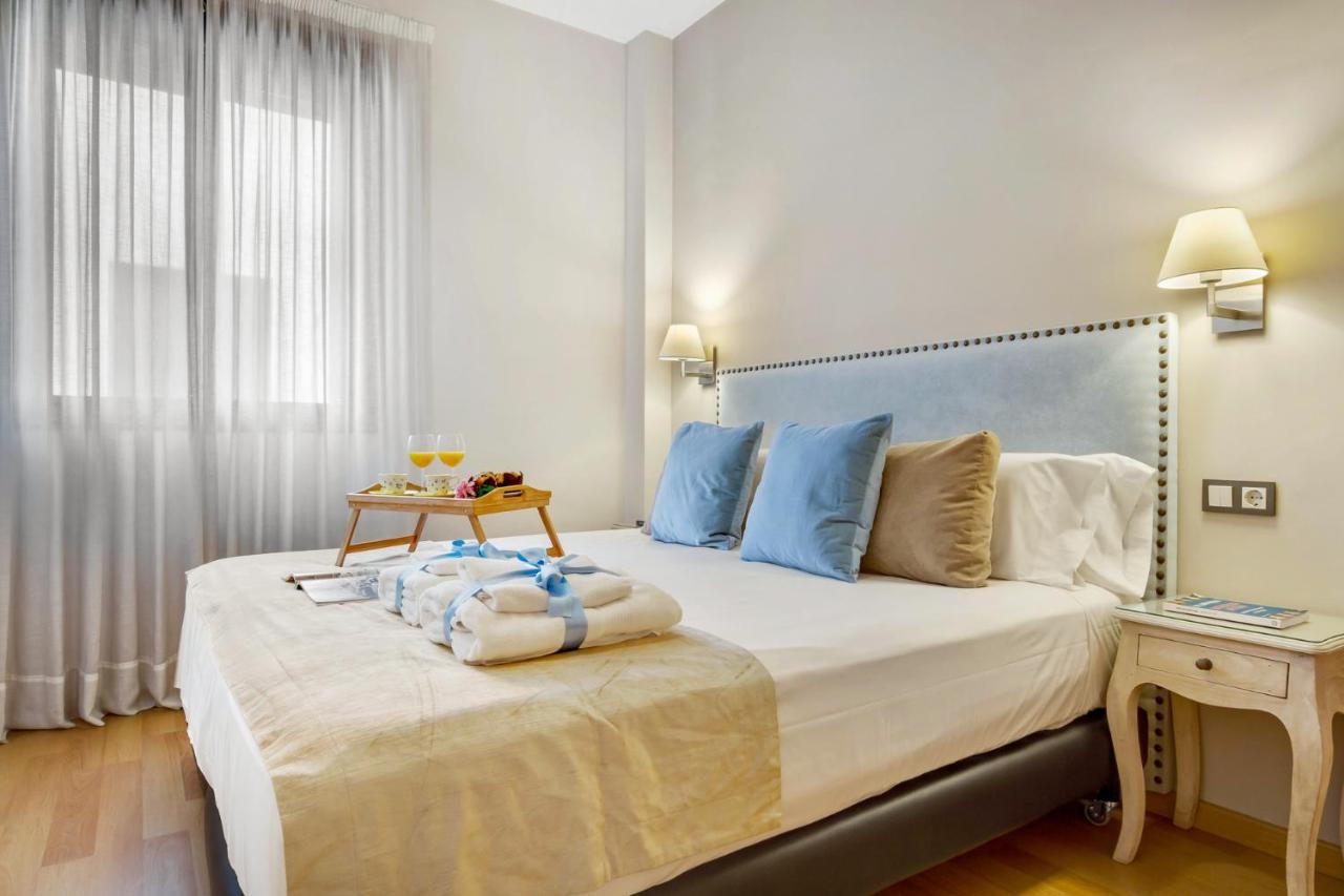 -Malagasunapts-City Centre Terrace Pool Parking Exterior foto