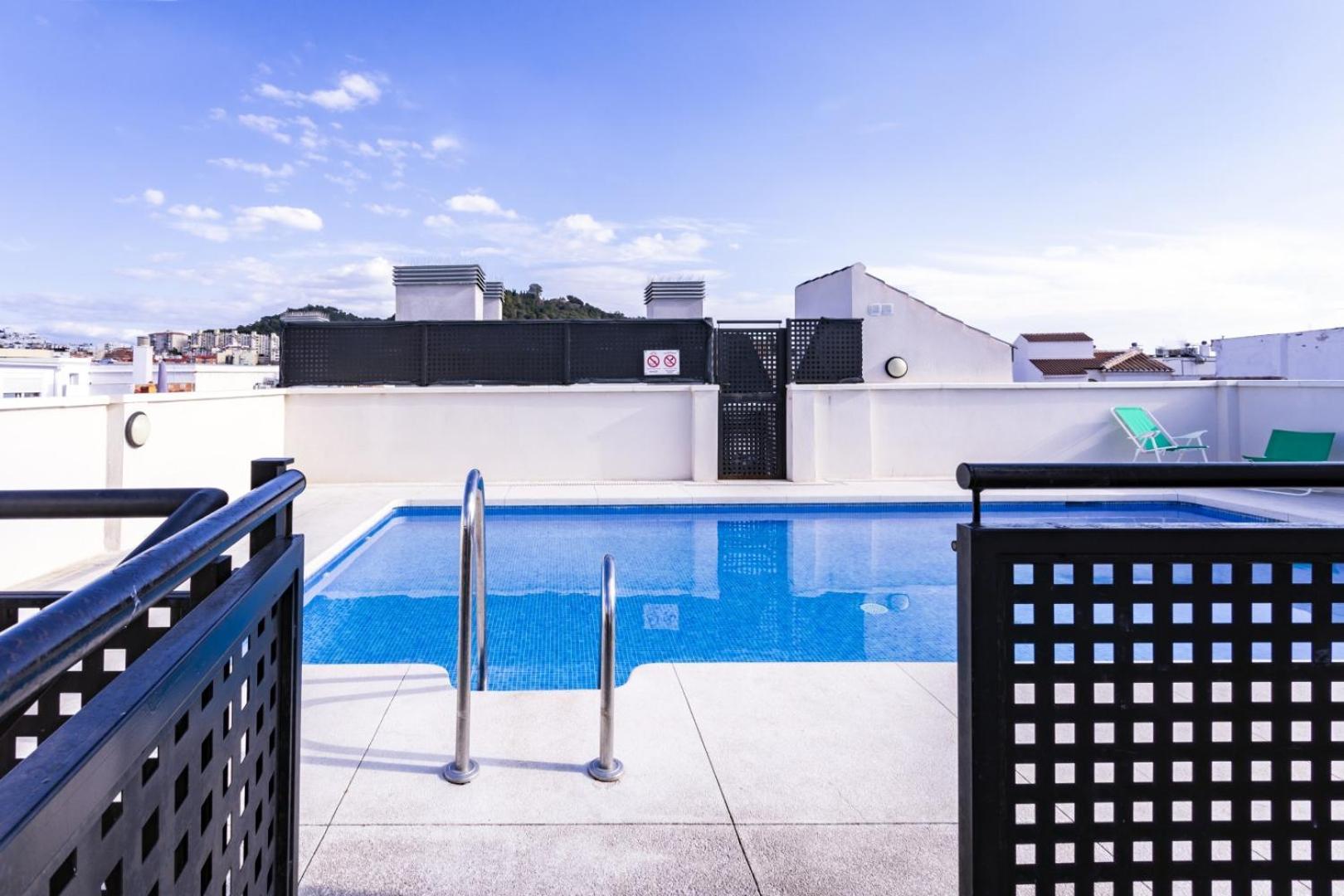 -Malagasunapts-City Centre Terrace Pool Parking Exterior foto